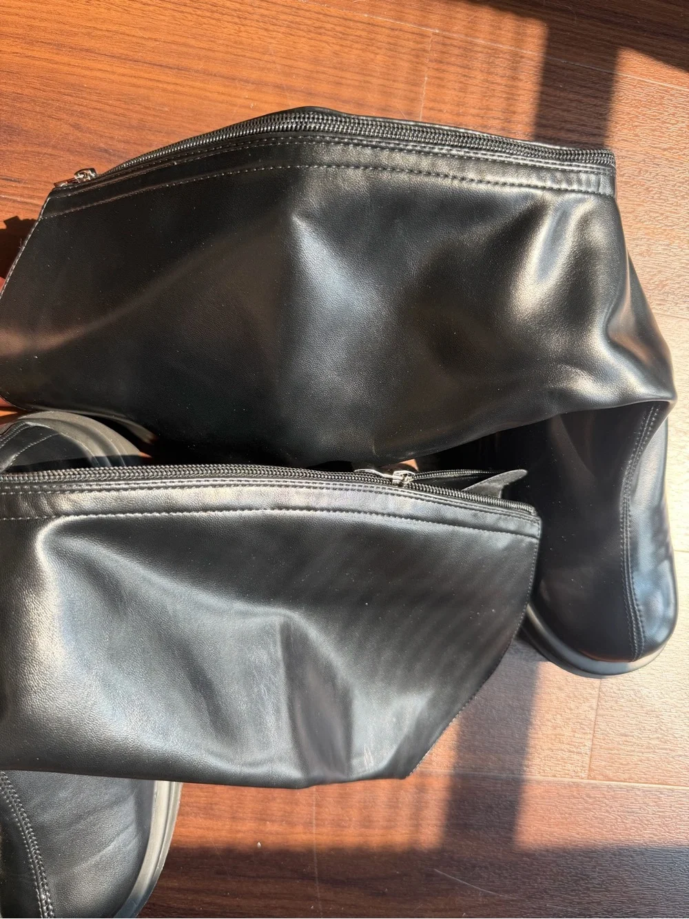 Classic Black Knee-High Platform Boots - Women's size 40/250